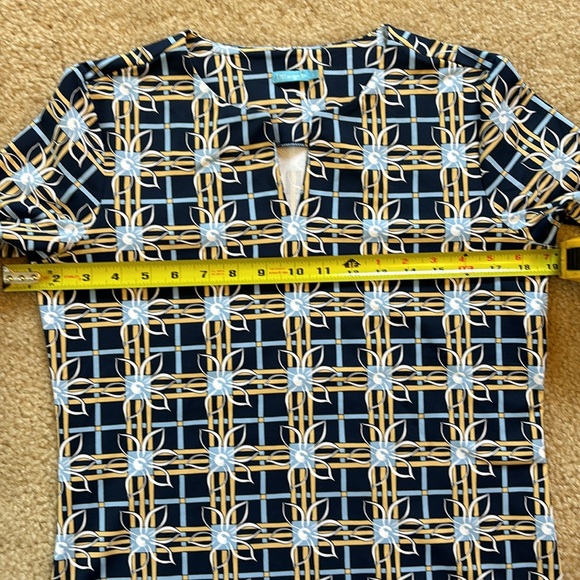 J. McLaughlin Top Women's S Navy Spring Picnic Catalina Cloth Nautical Floral - Picture 7 of 10